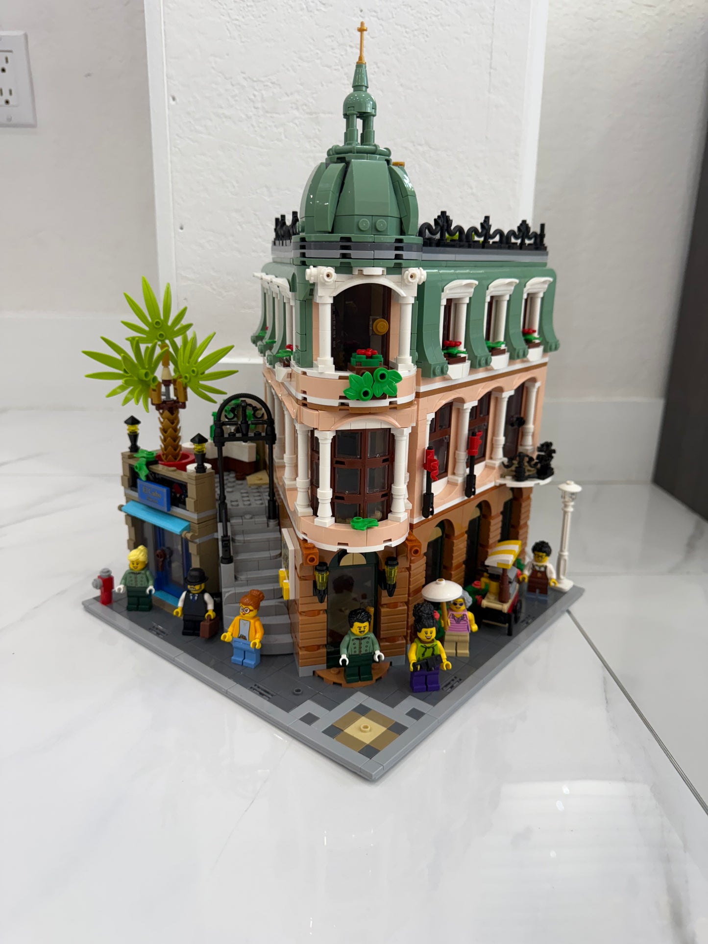 Lego Boutique Hotel (10297) used