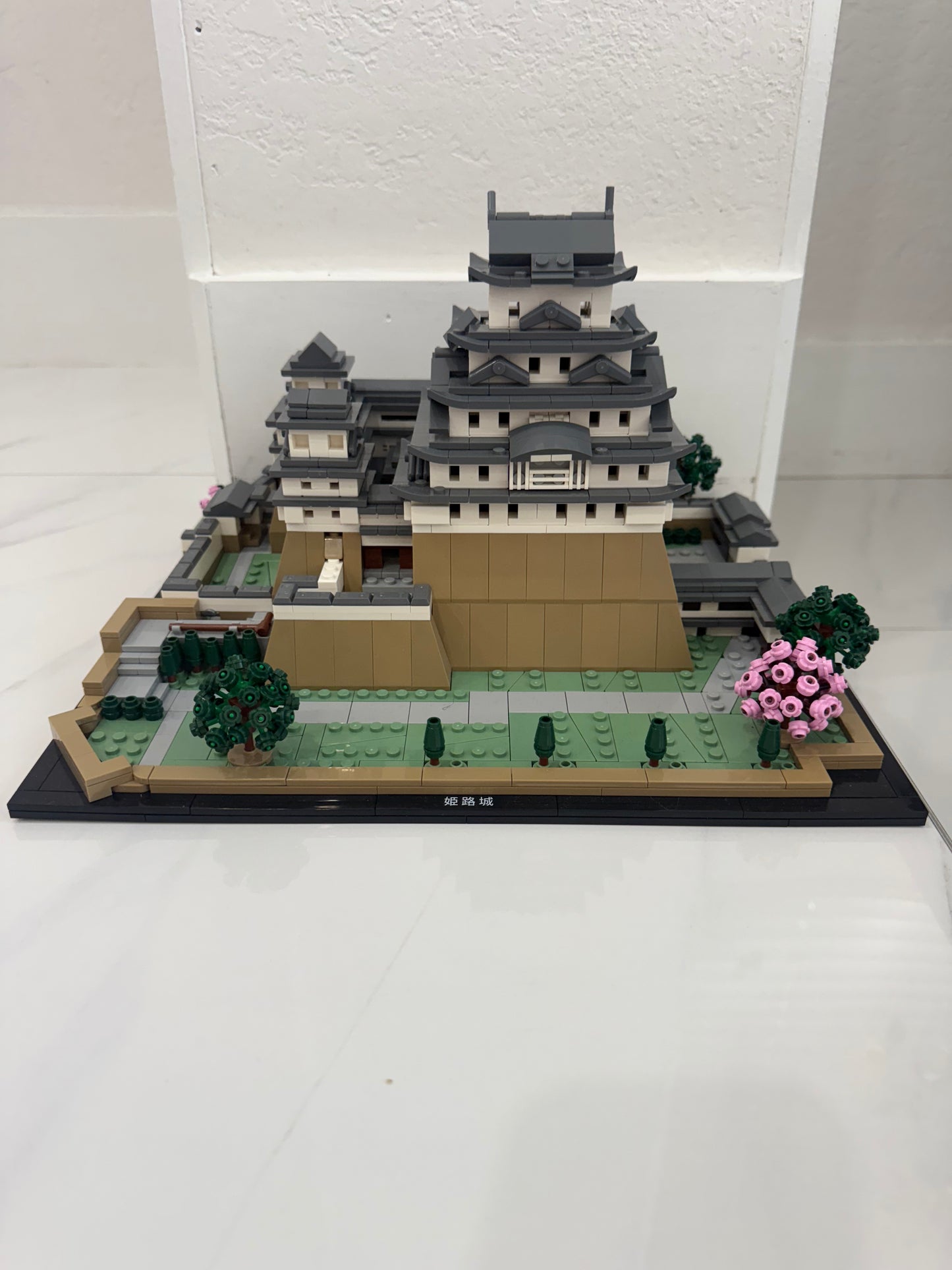 Lego Himeji Castle (21060) used
