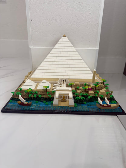 Lego Great Pyramid Of Giza (21058) used