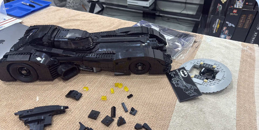Lego bundle! Batman shadow box and 1989 Batmobile